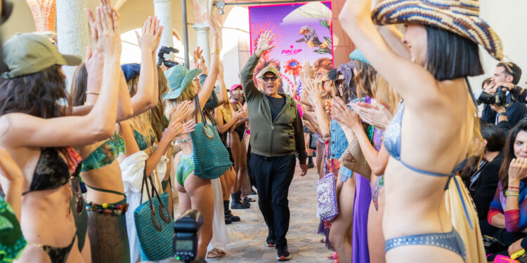 PIN-UP Stars presenta la P/E 2026: il lusso del “Holiday Everyday” arriva in città