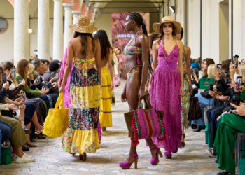 Miss Bikini Luxe presenta “Boho Dream, la libertà in movimento”: la collezione SS26 è un inno alla femminilità indomita