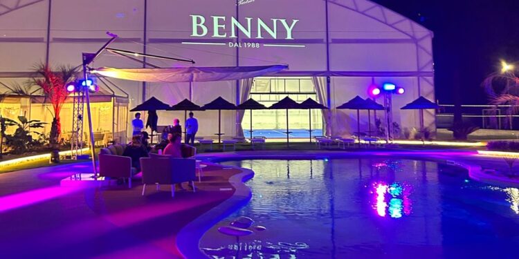 La boutique Benny di Ferrara presenta in anteprima il beachwear 2026