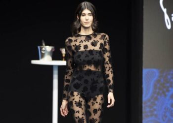 L’Intimo diventa Outerwear: la tendenza “Secret window”